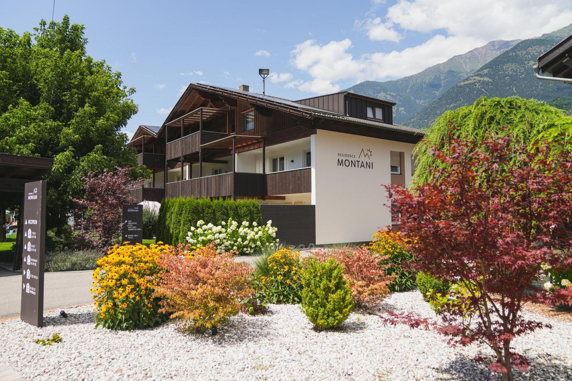 Residence Montani Лачес Экстерьер фото